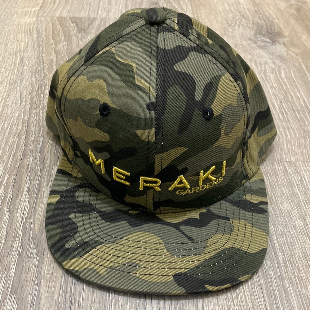 Camo hat • adjustable